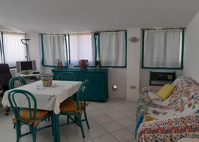 Attico Palazzo Azzurro דירה *